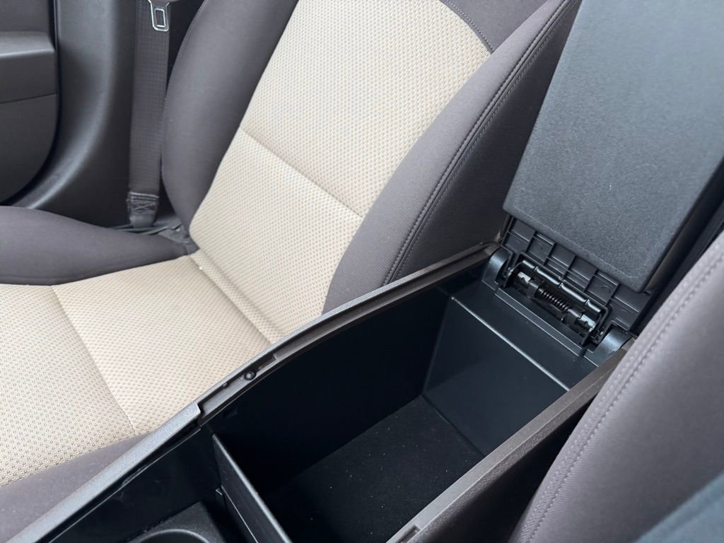 Used 2010 Chevrolet Malibu LS FWD image 23
