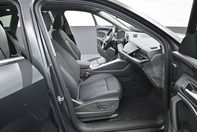 Used 2025 Audi Q5 Premium w/ Convenience Package AWD/4WD image 35