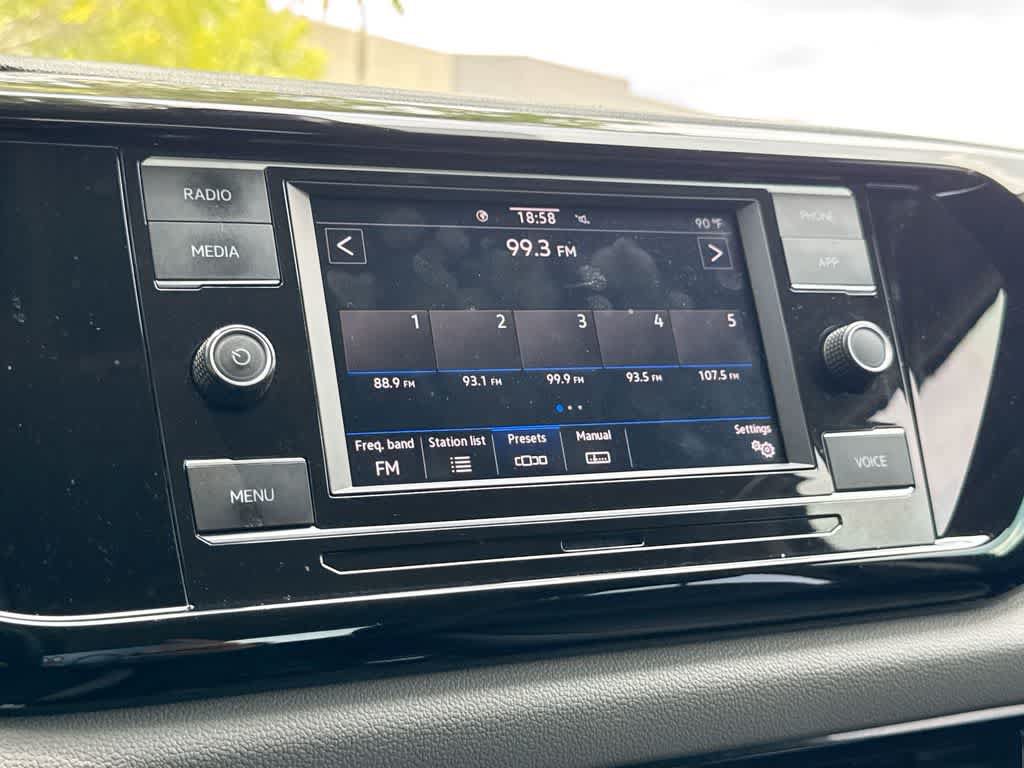 Certified 2024 Volkswagen Taos S FWD image 17