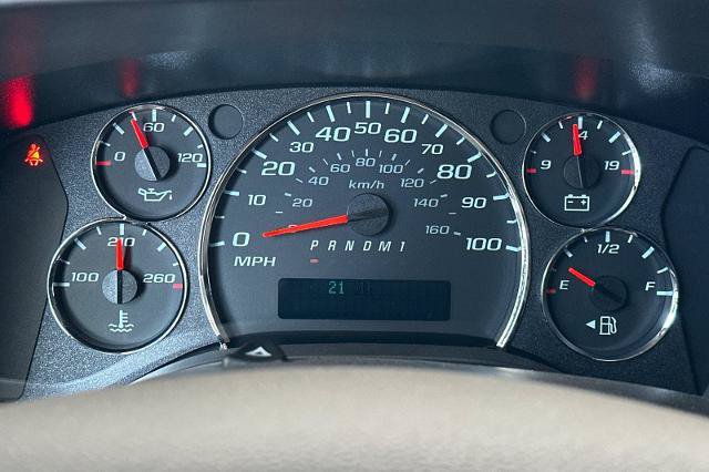 New 2026 Chevrolet Express 2500 w/ Driver Convenience Package RWD image 27
