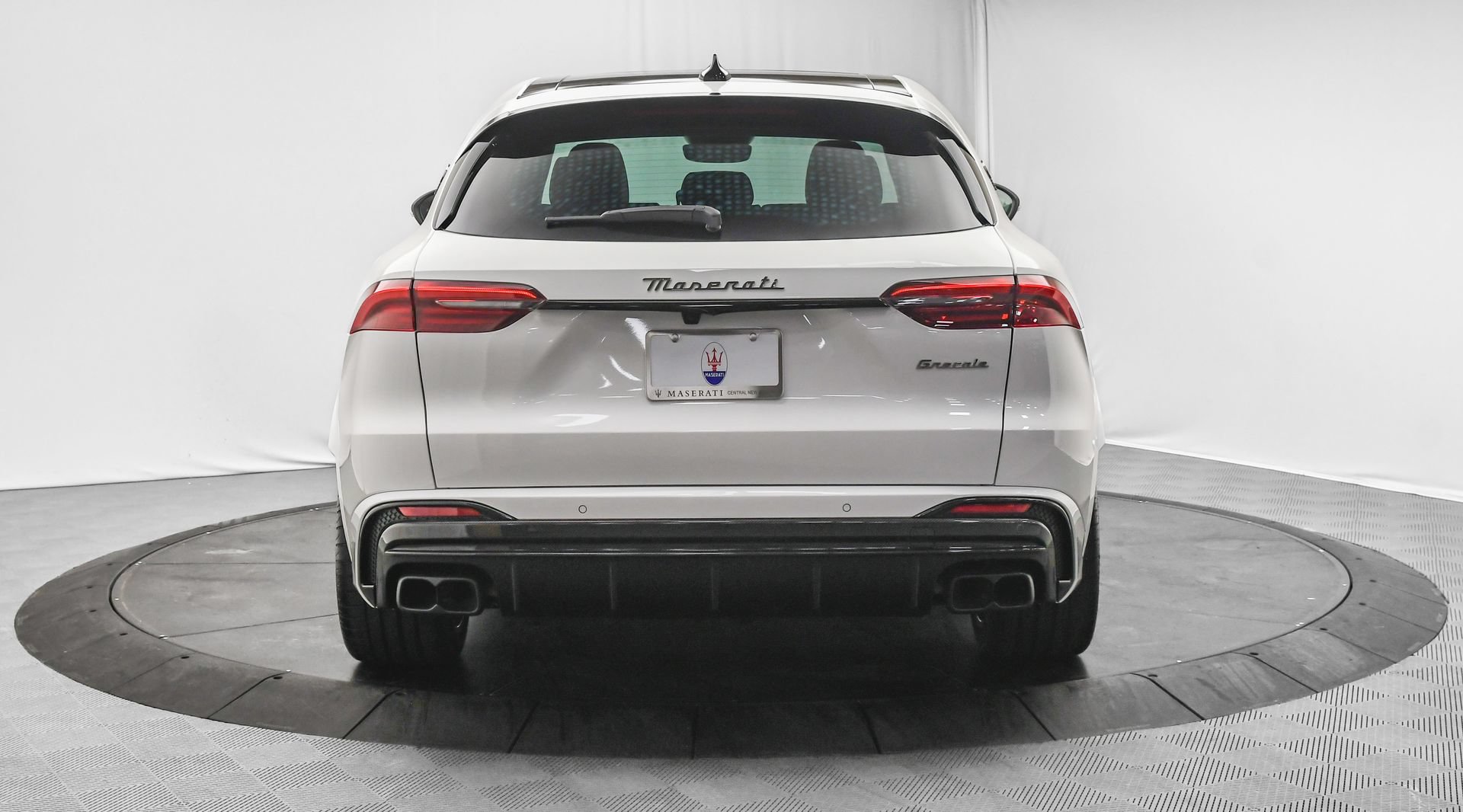 Used 2025 Maserati Grecale Modena AWD/4WD image 6