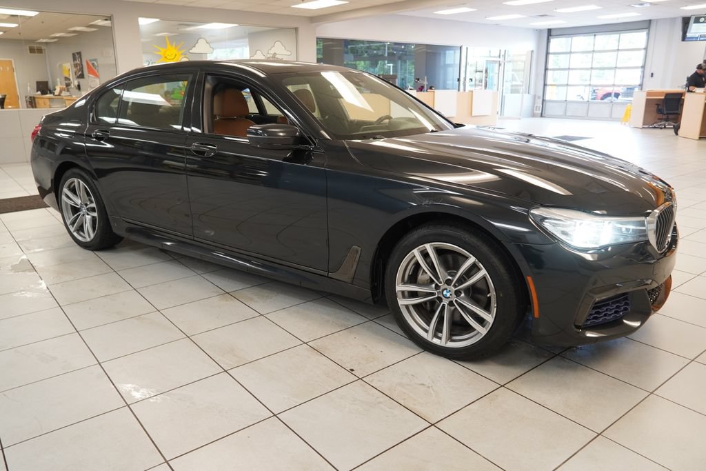 Used 2017 BMW 740i xDrive AWD/4WD image 14