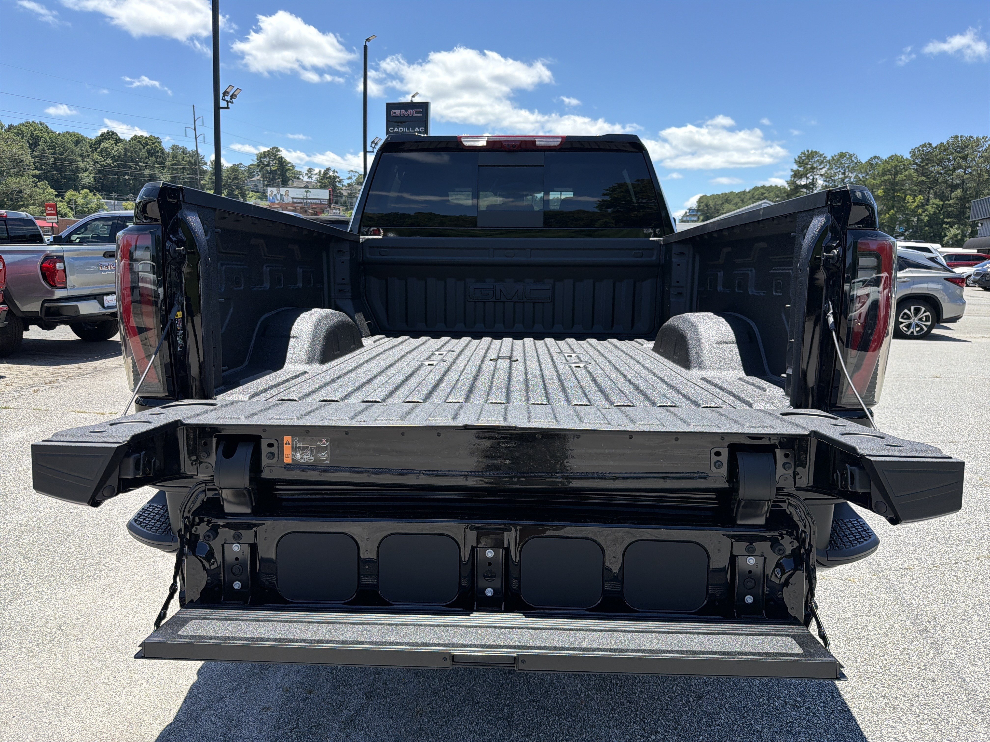 New 2026 GMC Sierra 2500 AT4 w/ AT4 Premium Plus Package AWD/4WD image 19