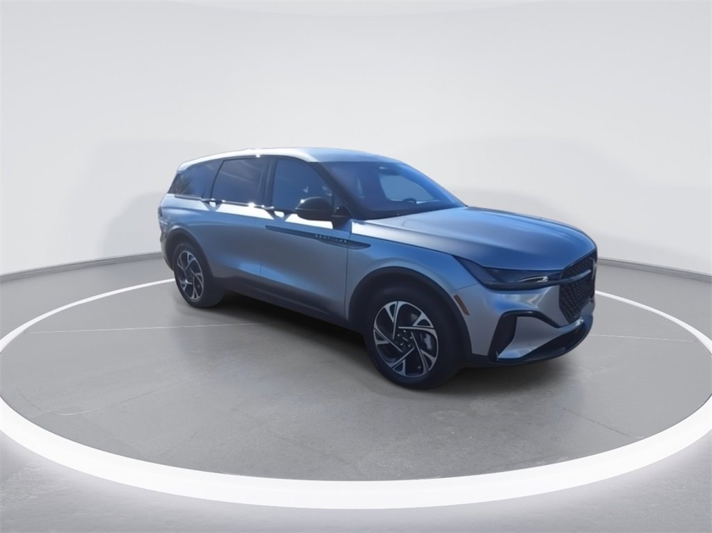 New 2025 Lincoln Nautilus Premier w/ Equipment Group 102A image 2