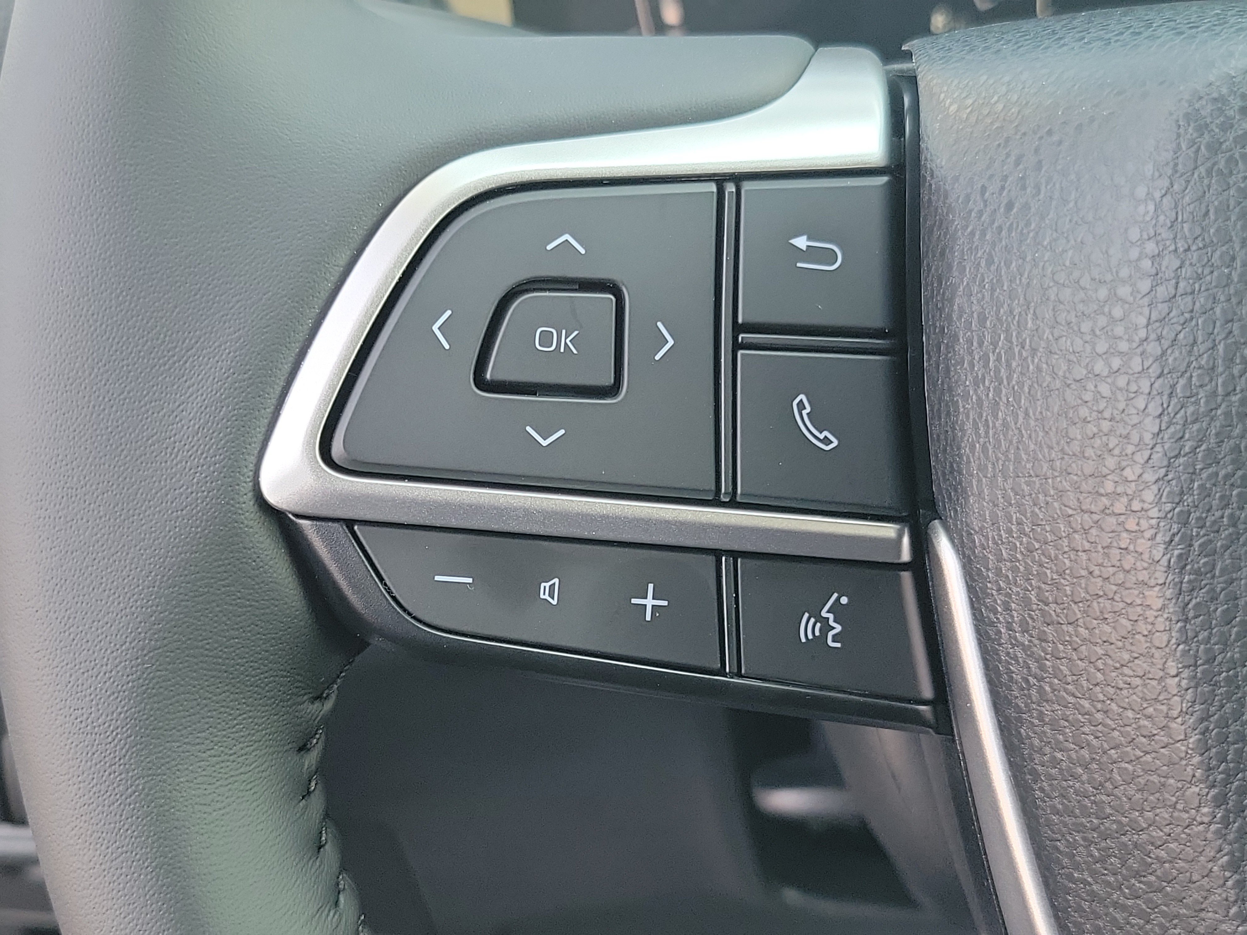 New 2026 Toyota Grand Highlander AWD image 25