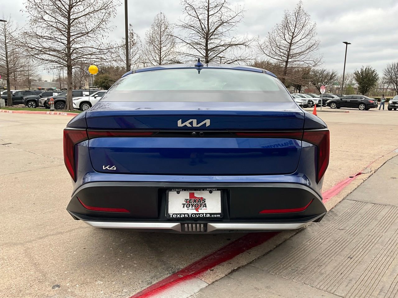 Used 2025 Kia K4 LXS image 7