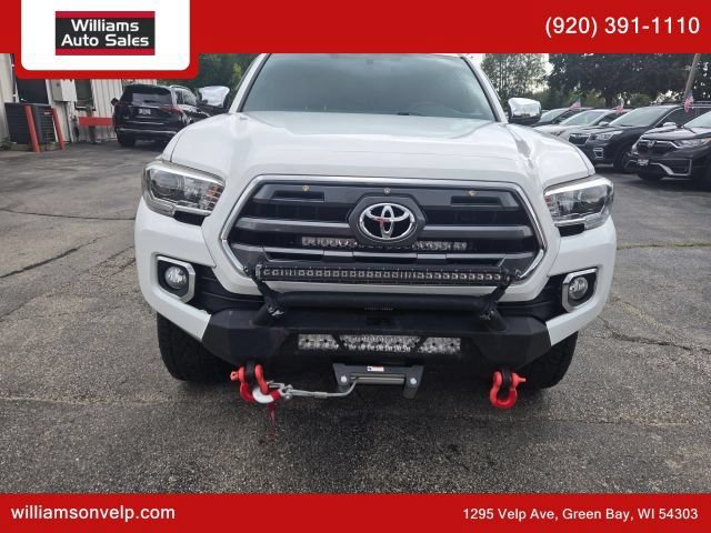 Used 2017 Toyota Tacoma Limited w/ Tow Package AWD/4WD image 9