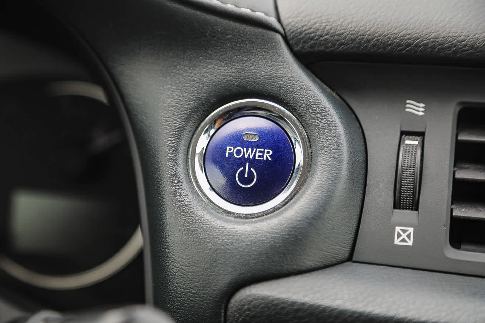 Used 2015 Lexus CT 200h FWD image 24
