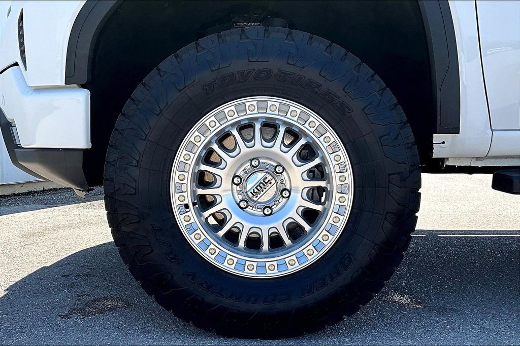 Used 2025 GMC Sierra 1500 Elevation w/ Elevation Premium Package image 11