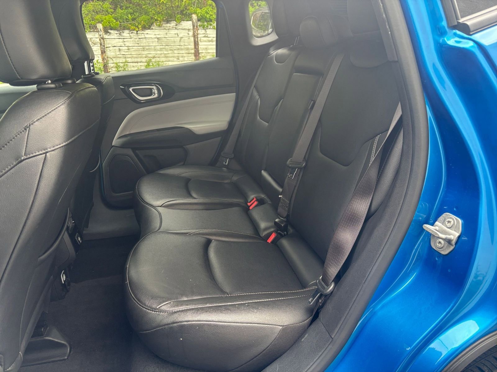 Used 2025 Jeep Compass Limited AWD/4WD image 27