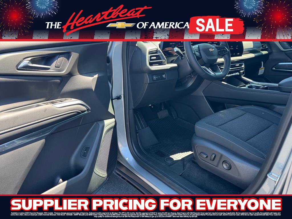 New 2027 Chevrolet Traverse LT w/ Driver Confidence Package FWD image 12