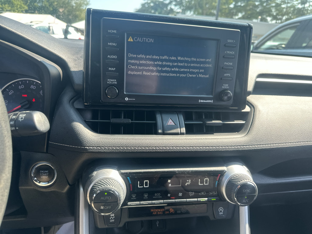 Used 2020 Toyota RAV4 XLE w/ Convenience Package FWD image 9