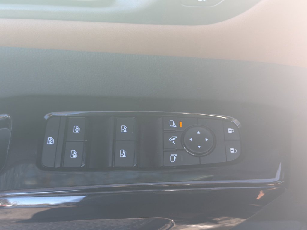 New 2026 Nissan Pathfinder Platinum image 18