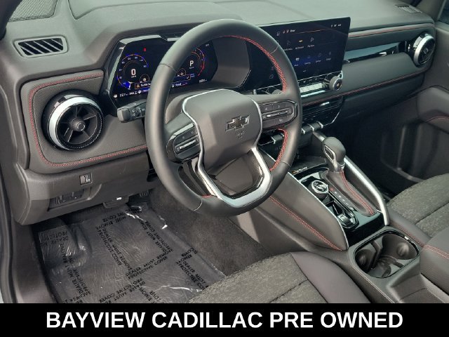 Used 2025 Chevrolet Colorado Z71 AWD/4WD image 14
