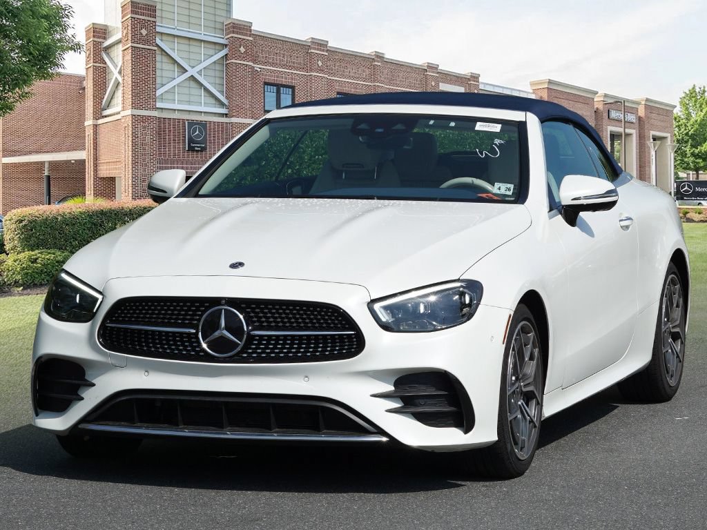 Used 2021 Mercedes-Benz E 450 4MATIC Cabriolet image 4