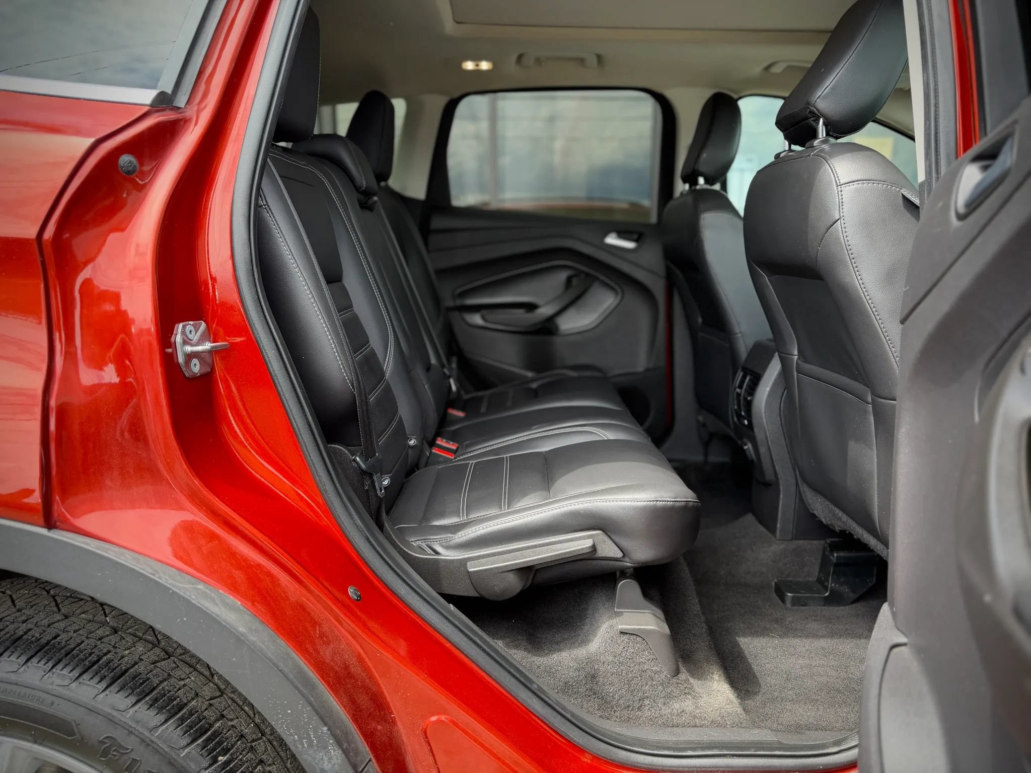 Used 2019 Ford Escape SEL FWD image 15