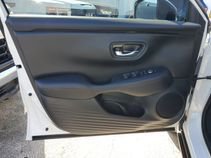 Used 2025 Honda HR-V Sport image 26