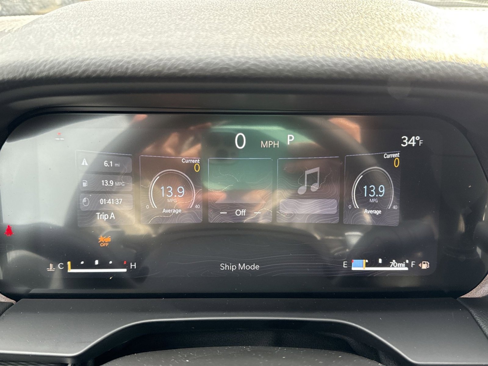 New 2025 Jeep Grand Cherokee Altitude image 17