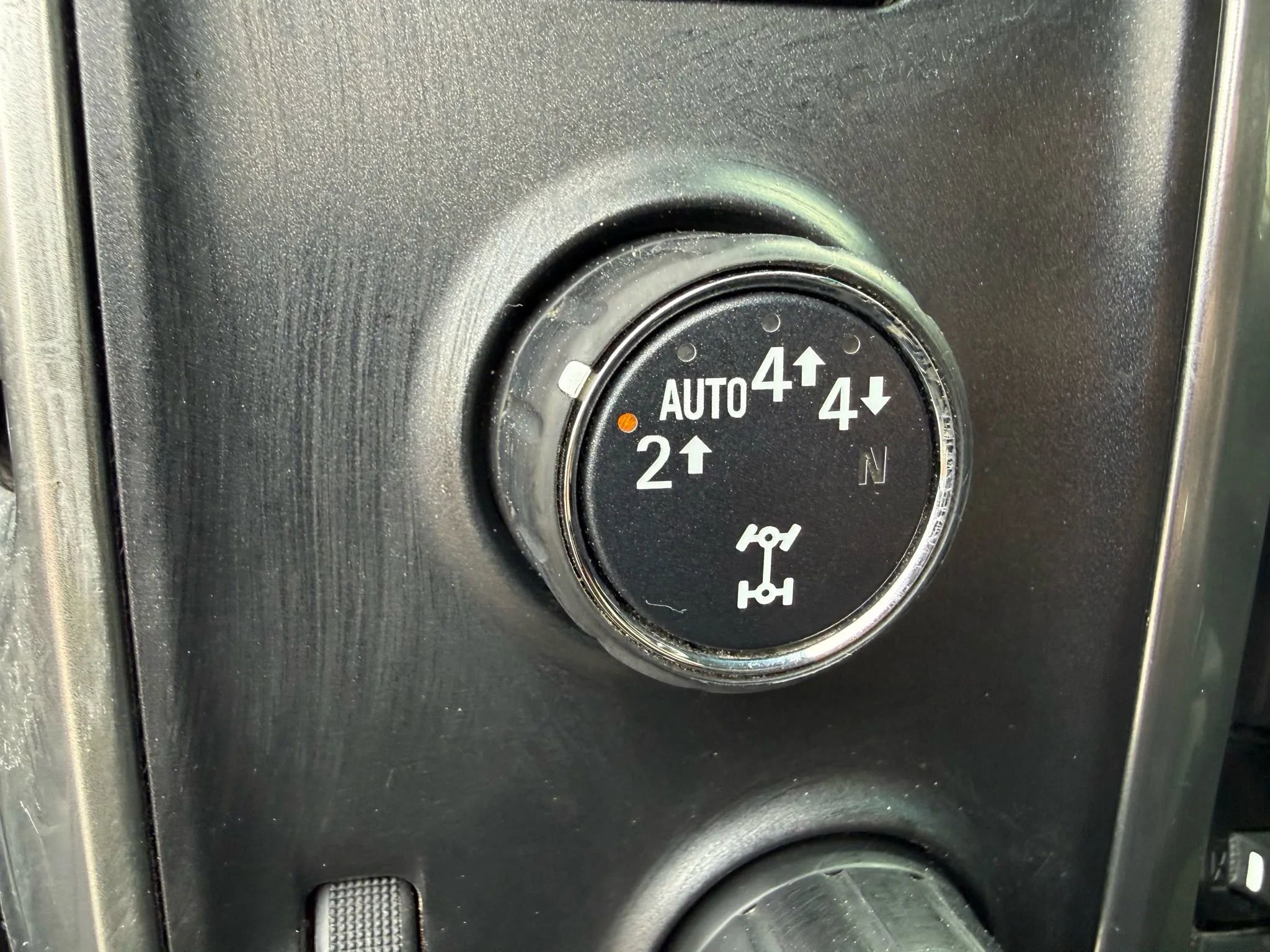 Used 2017 Chevrolet Silverado 1500 LT w/ All Star Edition AWD/4WD image 12