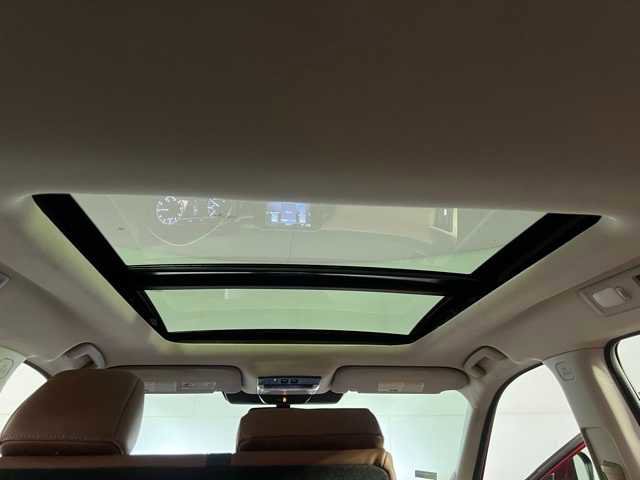 Certified 2022 Nissan Pathfinder Platinum w/ Cargo Package image 14