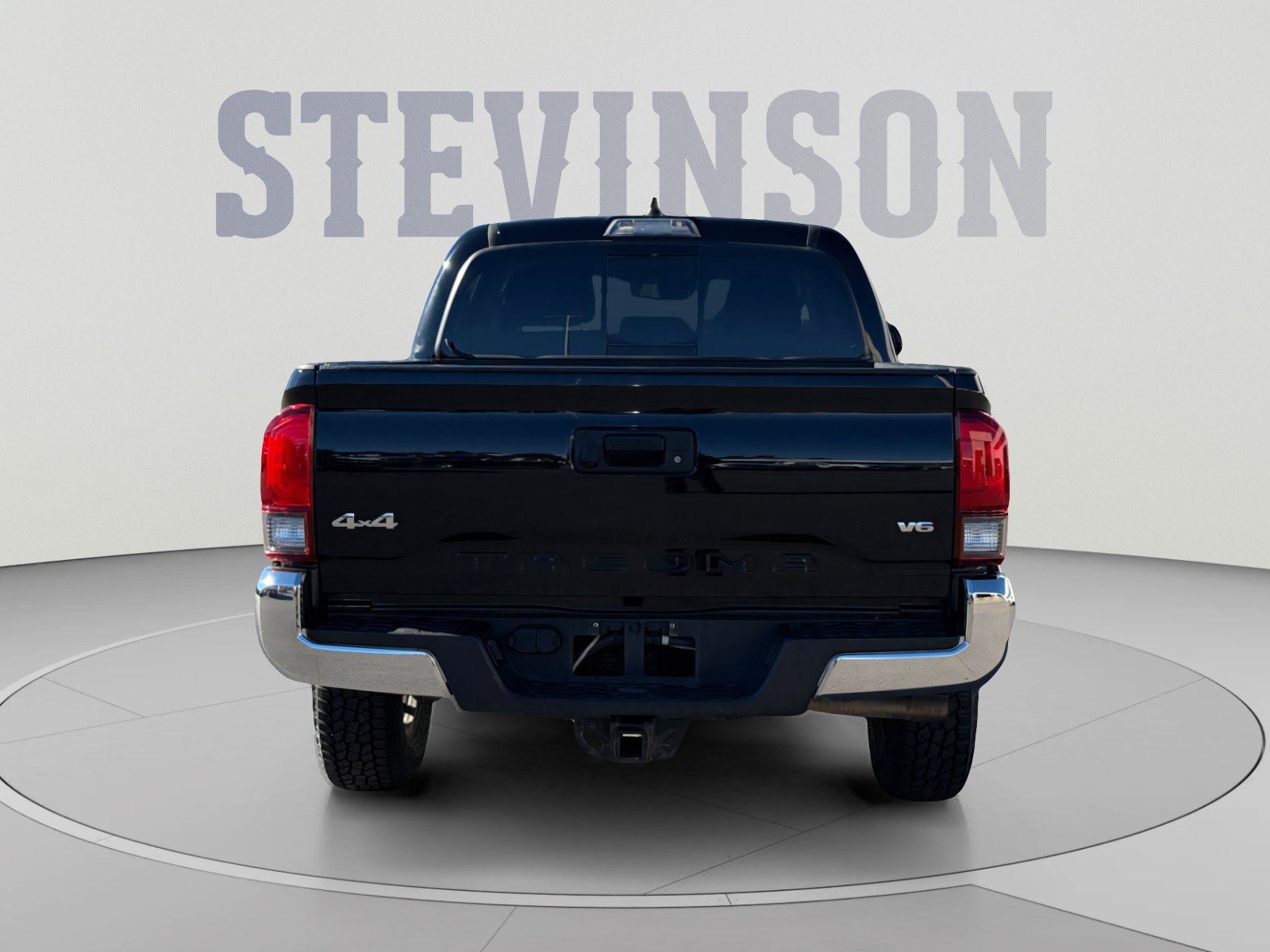 Used 2020 Toyota Tacoma SR5 AWD/4WD image 4