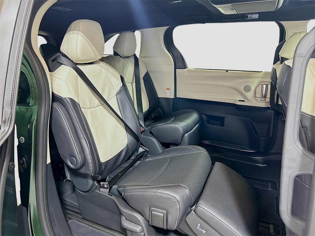 New 2026 Toyota Sienna Limited image 28