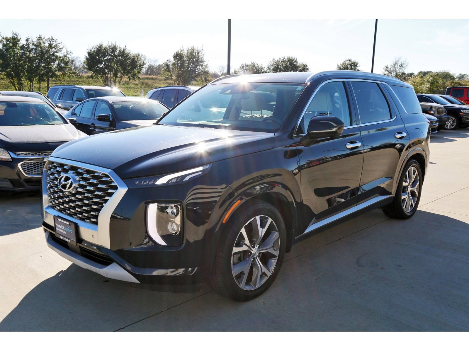 Used 2021 Hyundai Palisade Limited w/ Cargo Package image 3