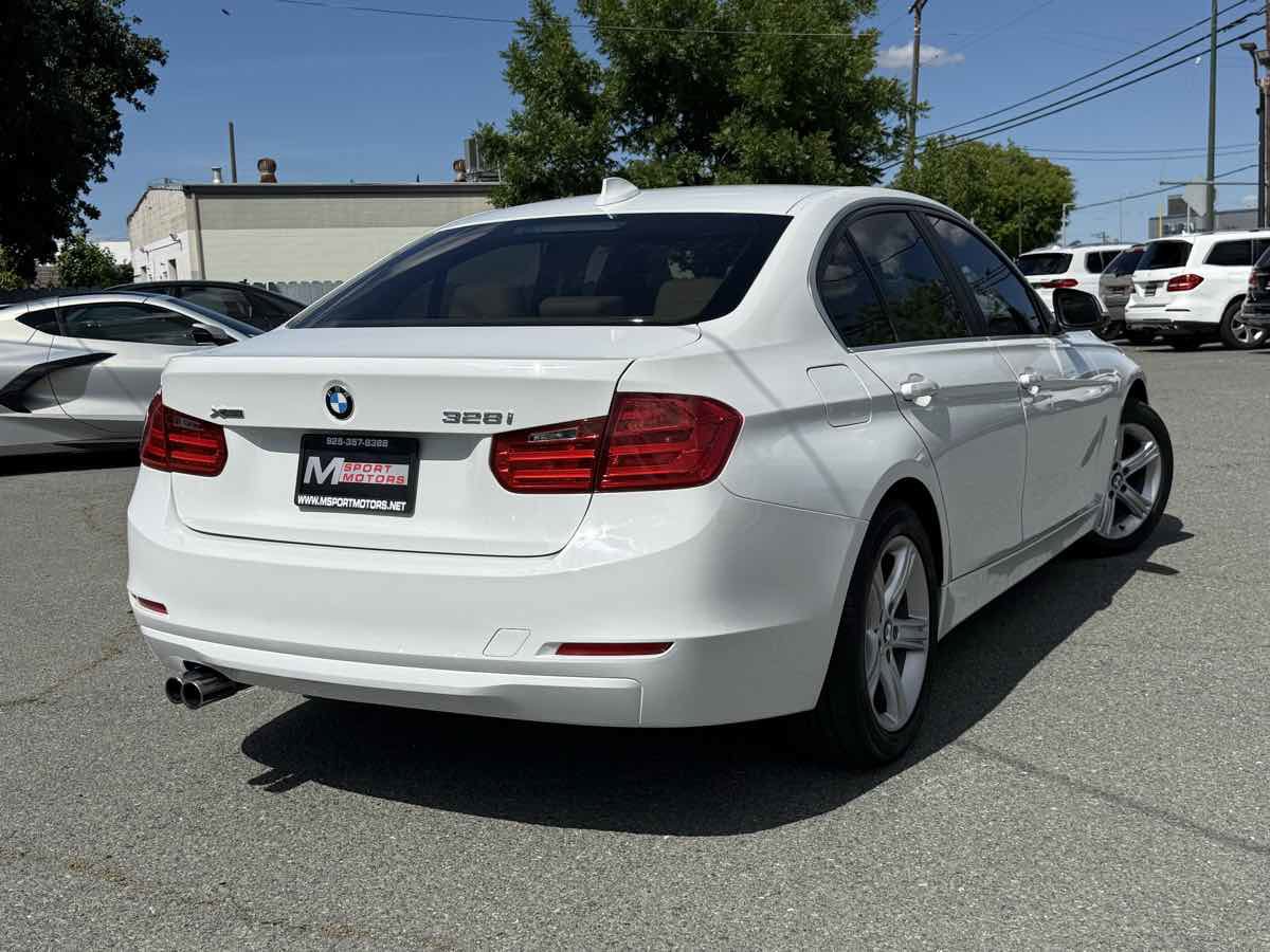 Used 2015 BMW 328i xDrive Sedan AWD/4WD image 8