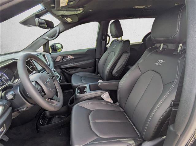 New 2026 Chrysler Pacifica Select FWD image 6