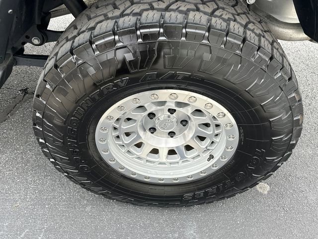 Used 2025 Jeep Gladiator Sport image 25