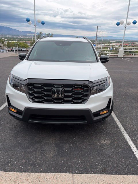 Used 2023 Honda Passport TrailSport image 1