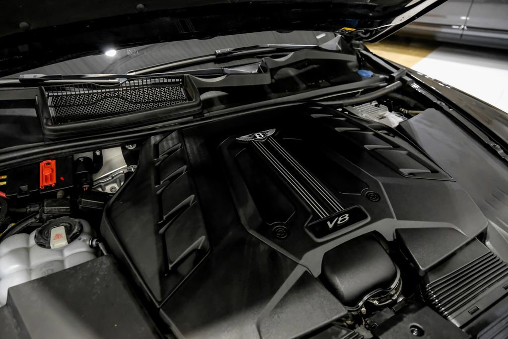 Used 2019 Bentley Bentayga image 45