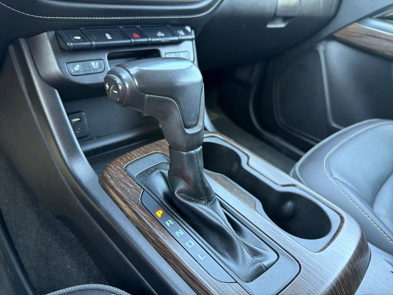 Used 2018 GMC Canyon Denali image 19