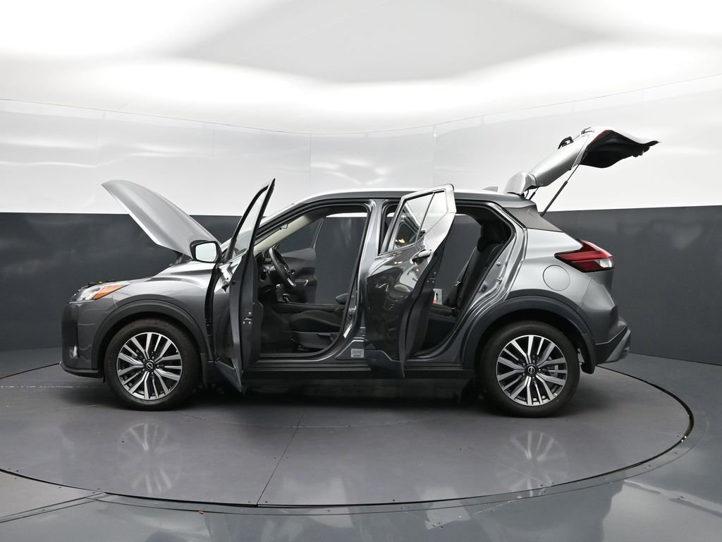 Used 2024 Nissan Kicks SV FWD image 46