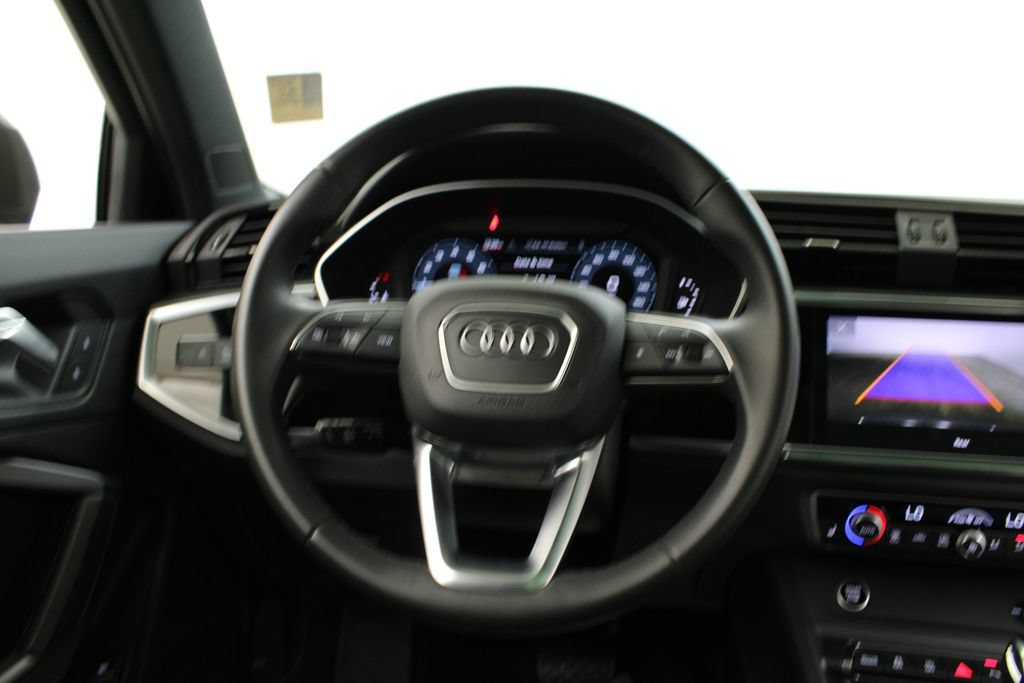 Used 2025 Audi Q3 2.0T Premium w/ Convenience Package AWD/4WD image 24