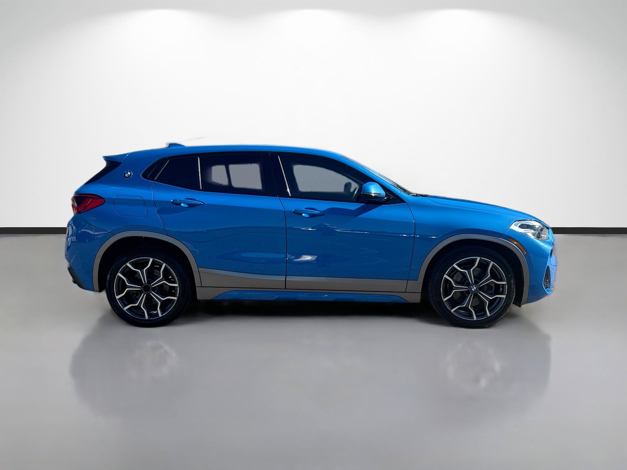 Used 2019 BMW X2 sDrive28i w/ M Sport X Package image 2