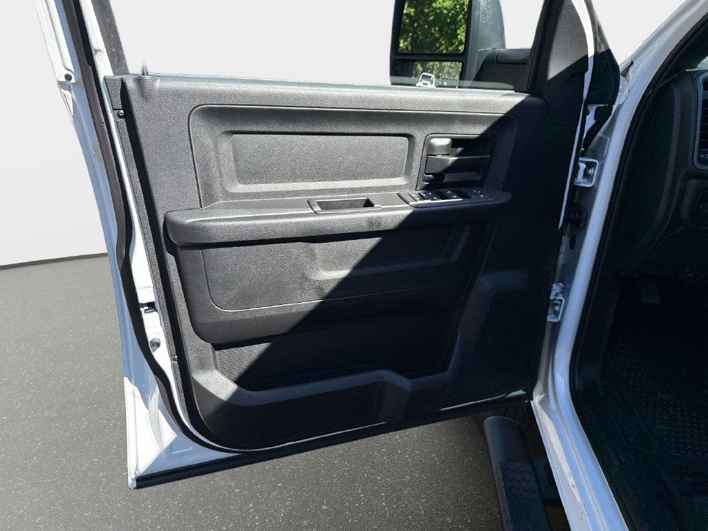 New 2026 RAM 3500 Tradesman AWD/4WD image 12