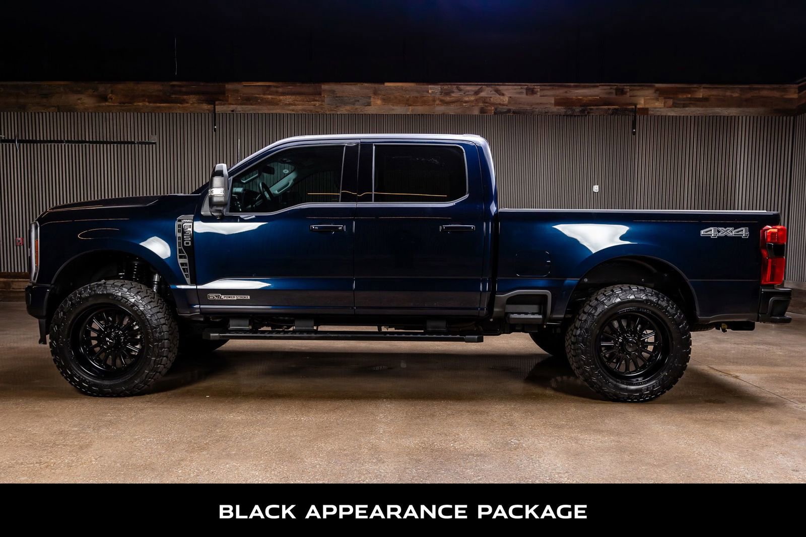 Used 2025 Ford F350 Lariat w/ Black Appearance Package image 6