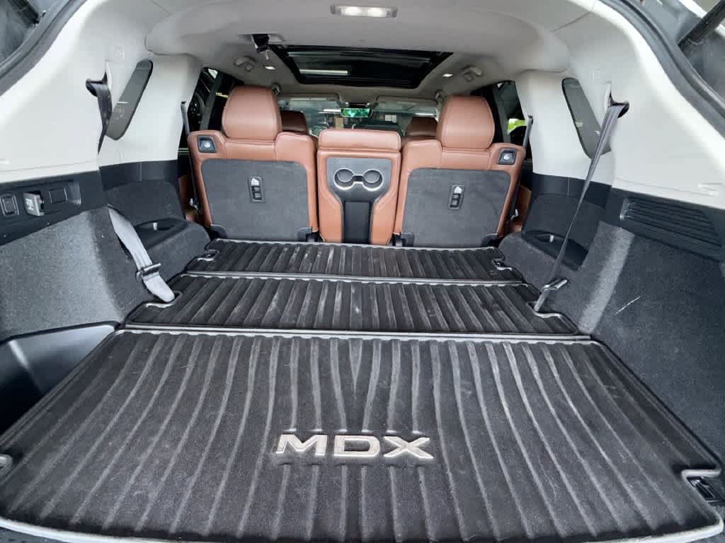 Used 2023 Acura MDX w/ Technology Package AWD/4WD image 25