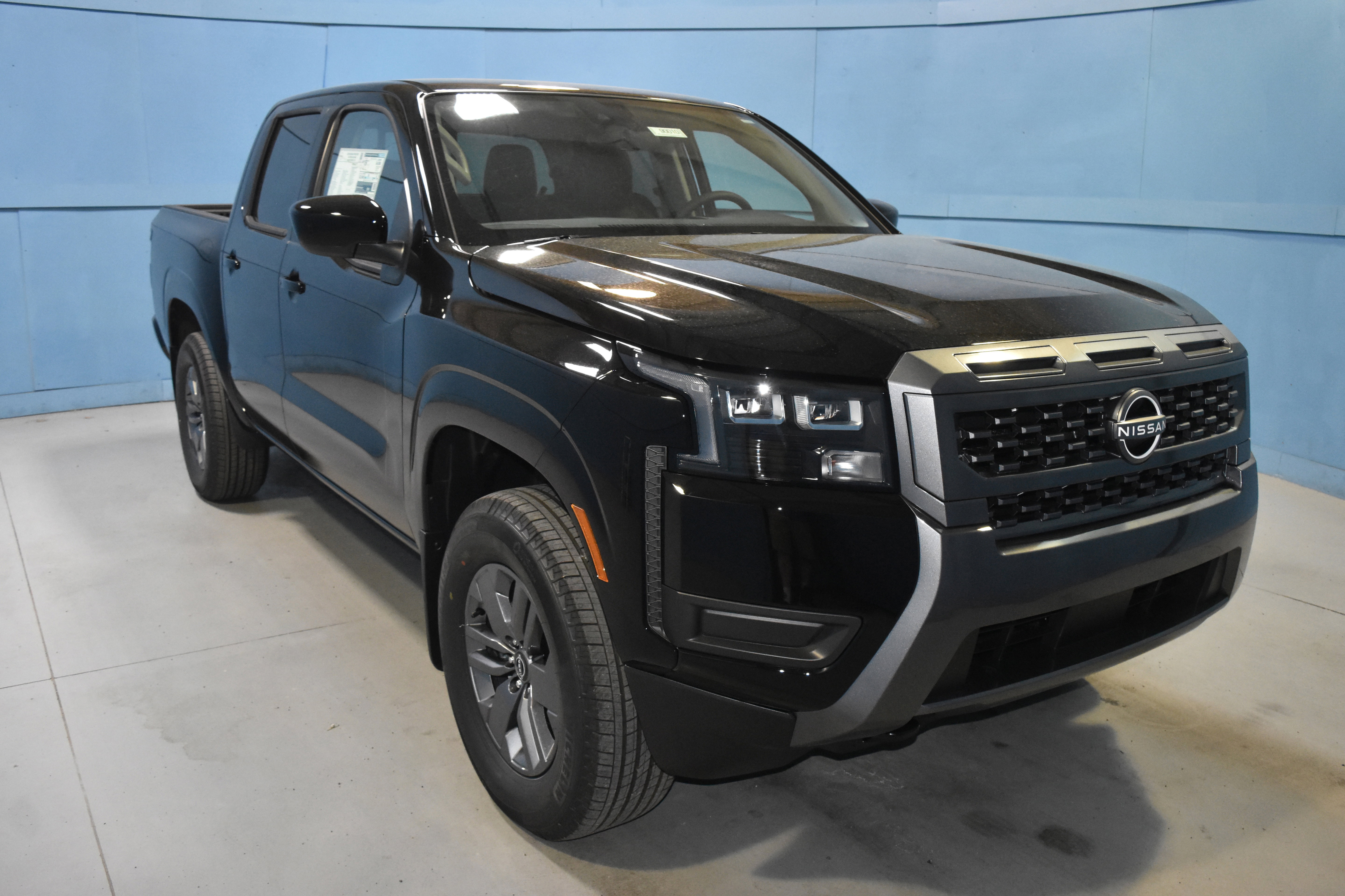New 2026 Nissan Frontier SV w/ SV Convenience Package