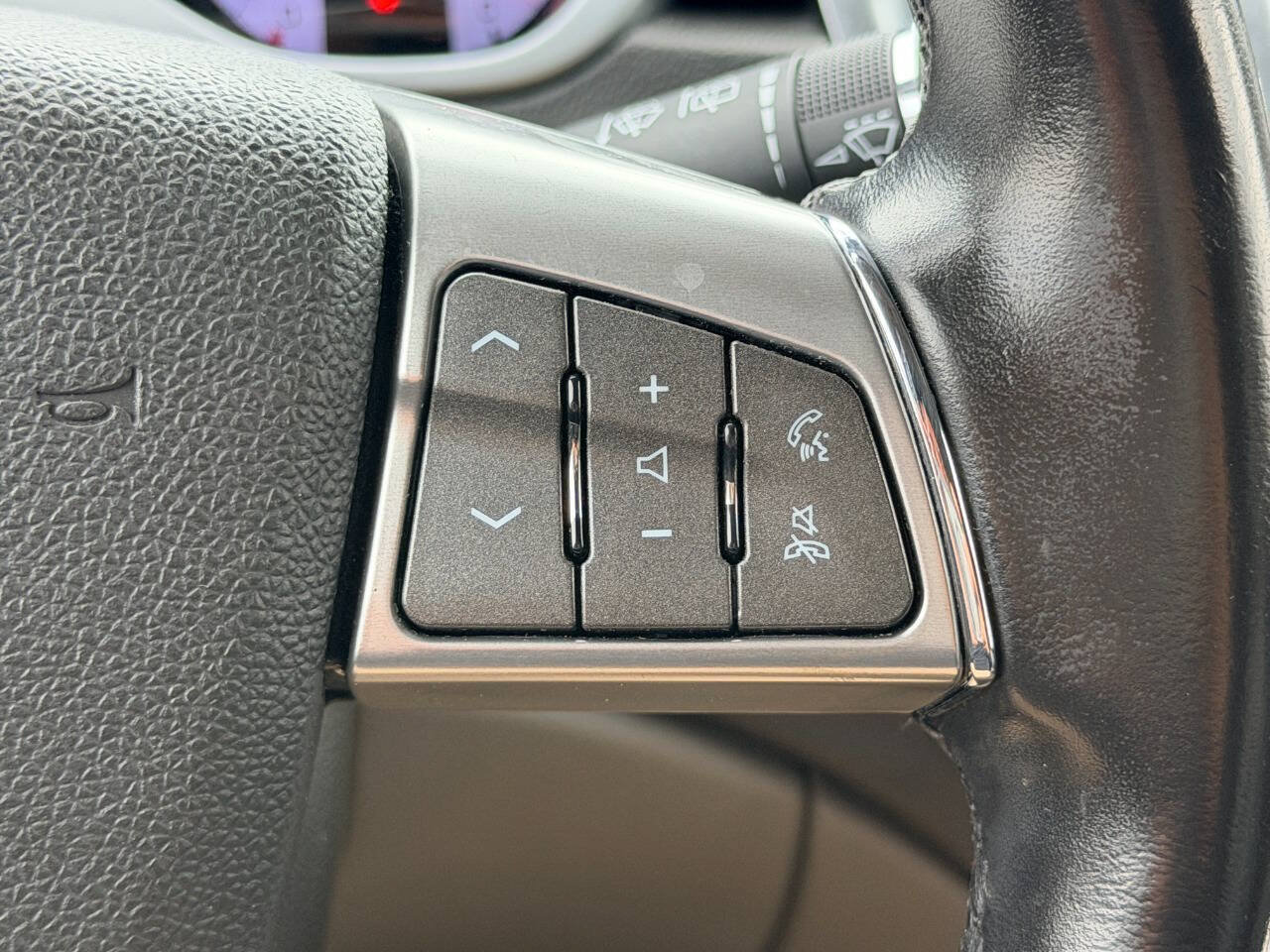 Used 2011 Cadillac SRX 2WD image 27