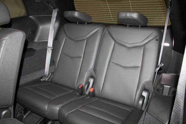 New 2025 Cadillac XT6 Luxury image 11