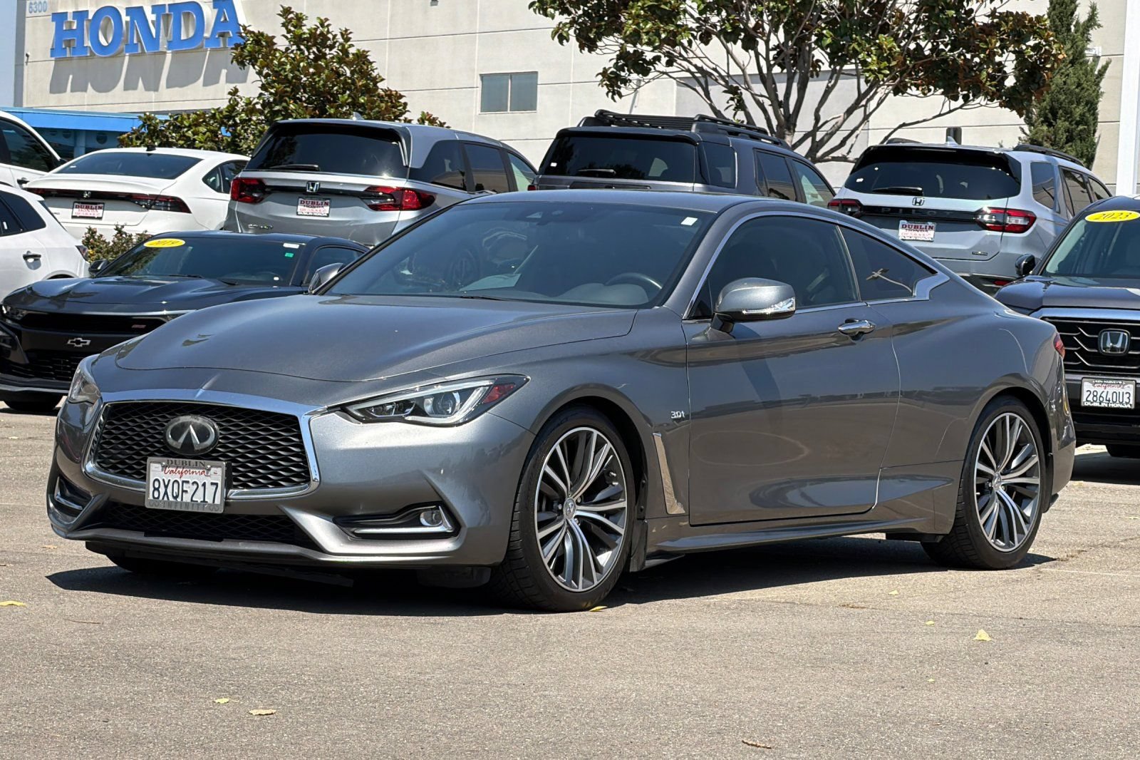 Used 2019 INFINITI Q60 3.0t Luxe w/ Essential Package RWD image 8