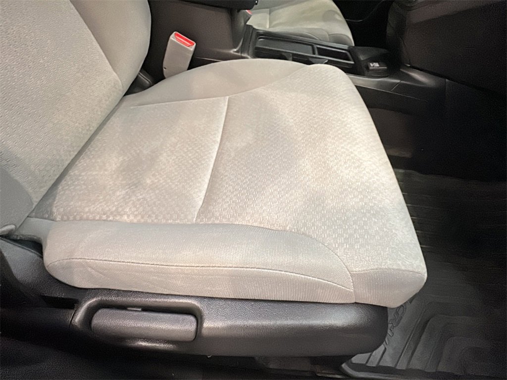 Used 2016 Honda CR-V LX image 14