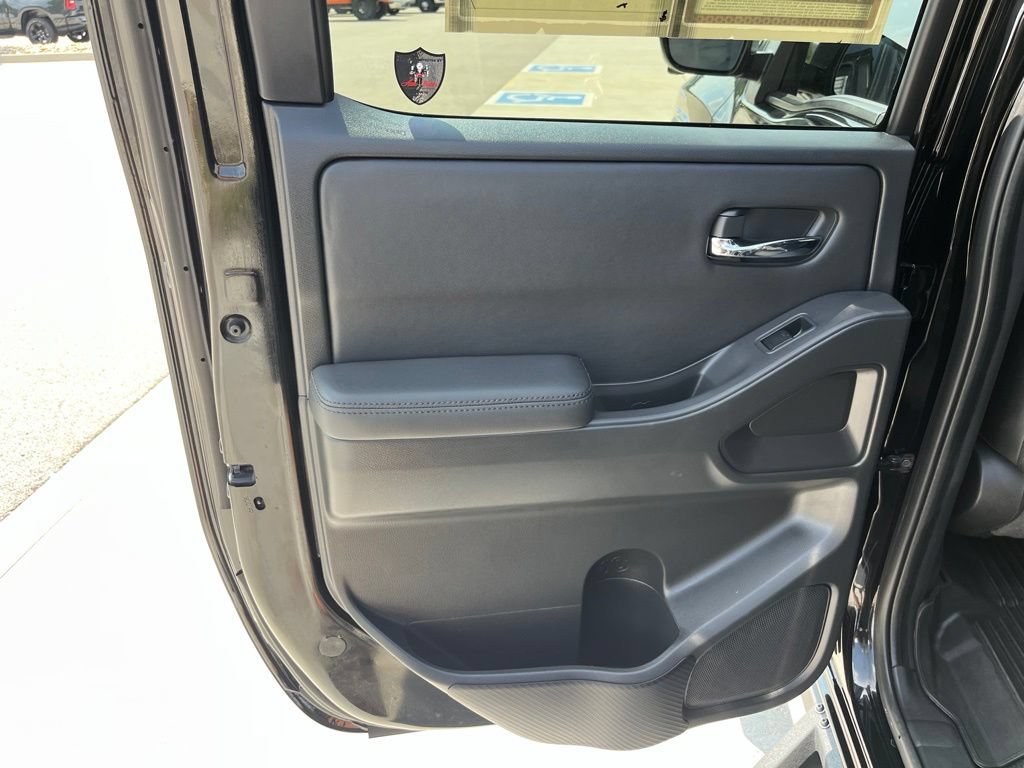 Used 2022 Nissan Frontier PRO-4X w/ Pro-4X Premium Package AWD/4WD image 19