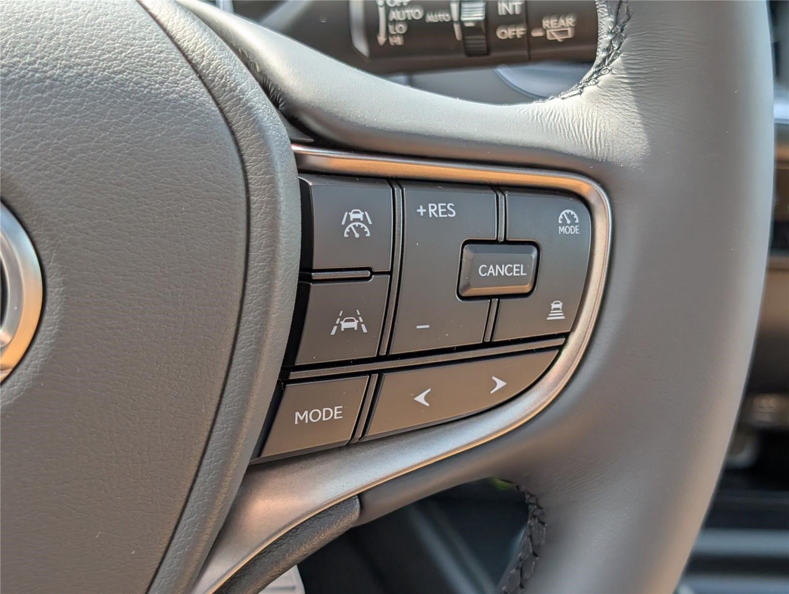 New 2026 Lexus UX 300h AWD image 19