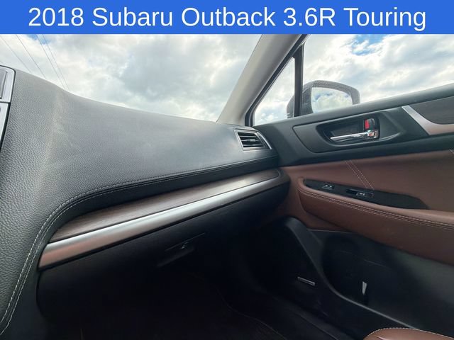Used 2018 Subaru Outback 3.6R Touring AWD/4WD image 17