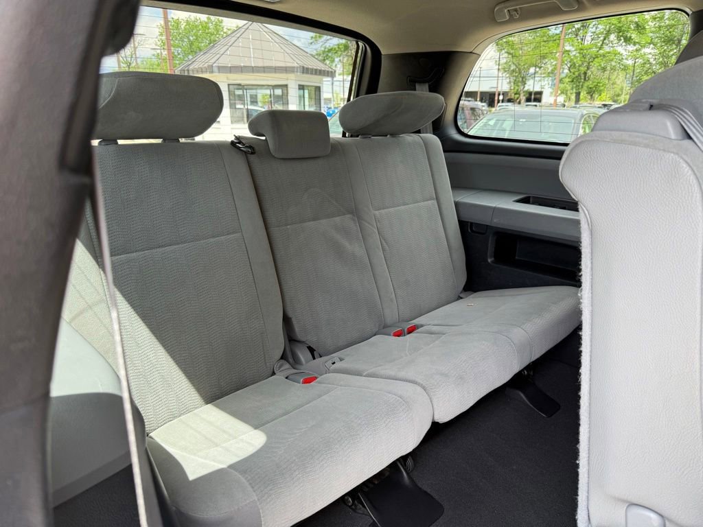 Used 2019 Toyota Sequoia SR5 AWD/4WD image 16