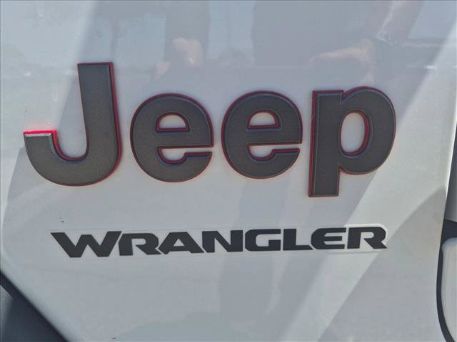 Used 2022 Jeep Wrangler Rubicon AWD/4WD image 30