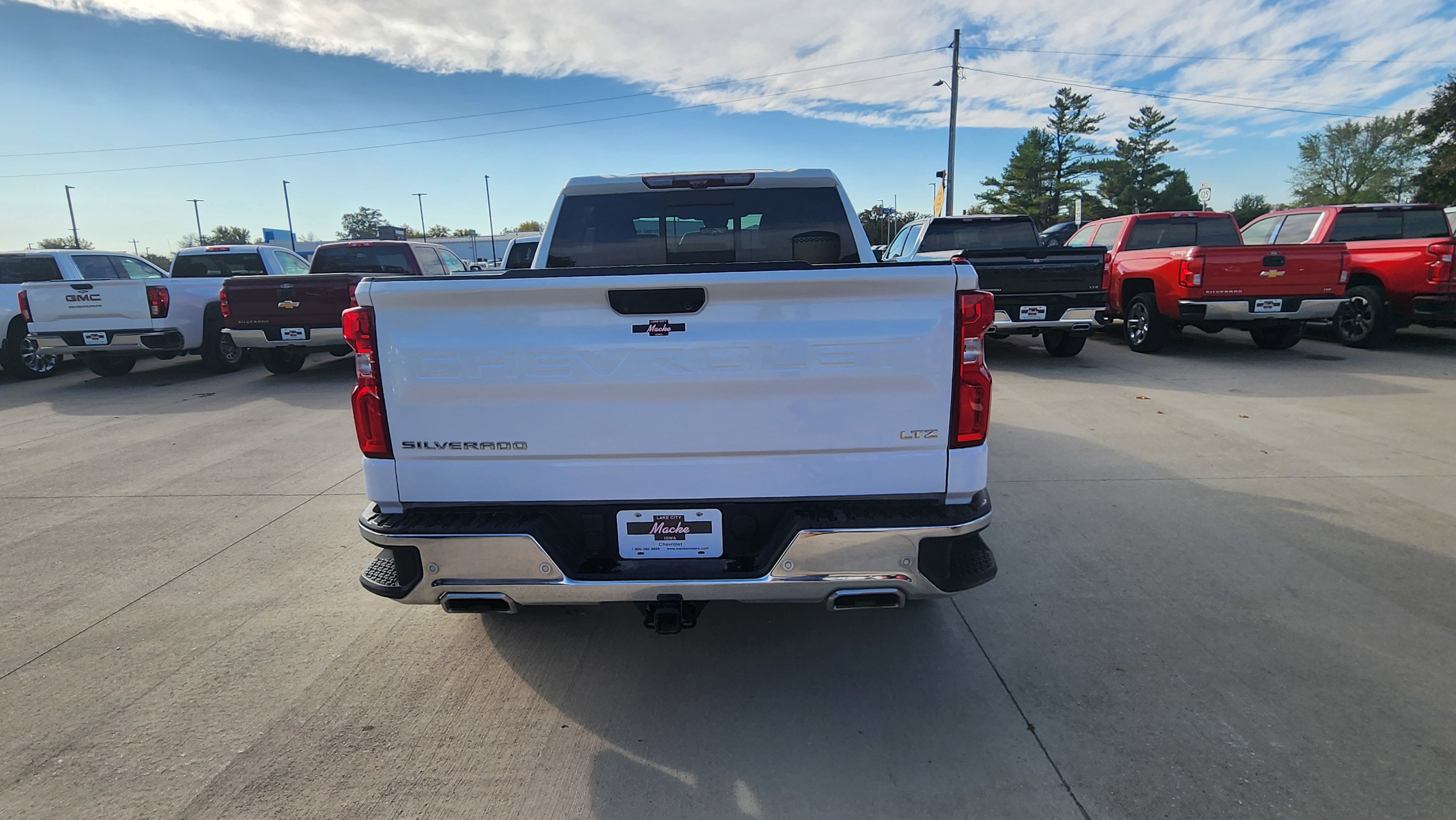 Certified 2023 Chevrolet Silverado 1500 LTZ w/ Technology Package image 6